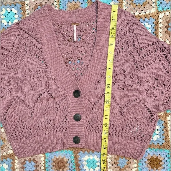 Free People Cropped Chloe Cardigan Medium Pressed Flowers - Picture 4 of 13